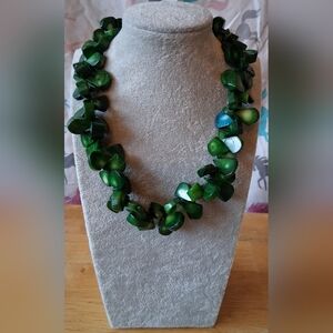 Vintage Latasia Green Stone Business Casual Everyday Costume Necklace Jewelry